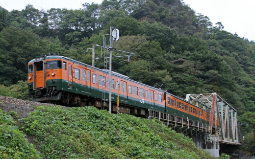 504190 (a): :1280x800